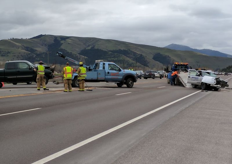 Highway 93 Head On Collision Kills One Abc Fox Montana Local News Weather Sports Ktmf Kwyb 5047